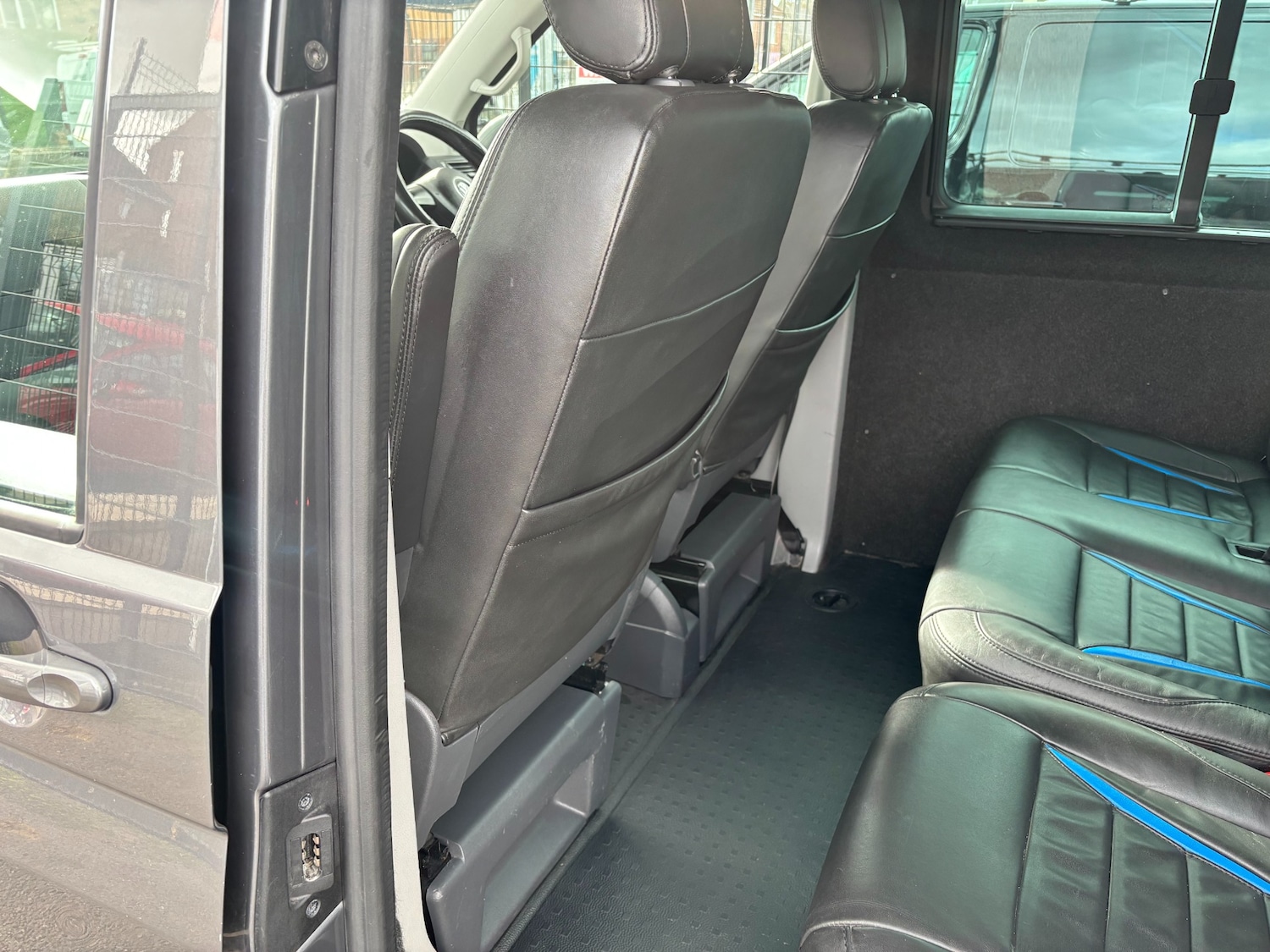 Used Volkswagen Transporter 2015 for sale - 76332812: Photo 11