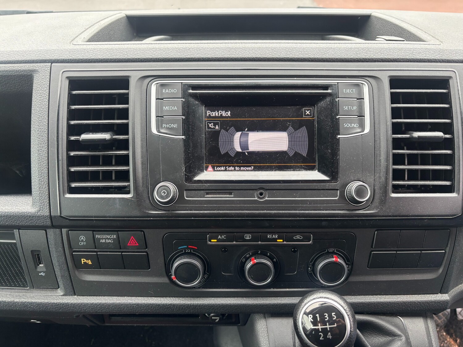 Used Volkswagen Transporter Shuttle 2016 for sale - 78042449: Photo 18