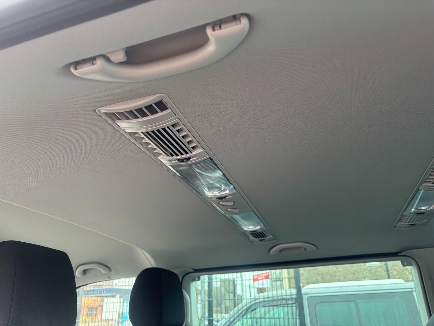 Used Volkswagen Transporter Shuttle 2016 for sale - 78042449: Photo 21