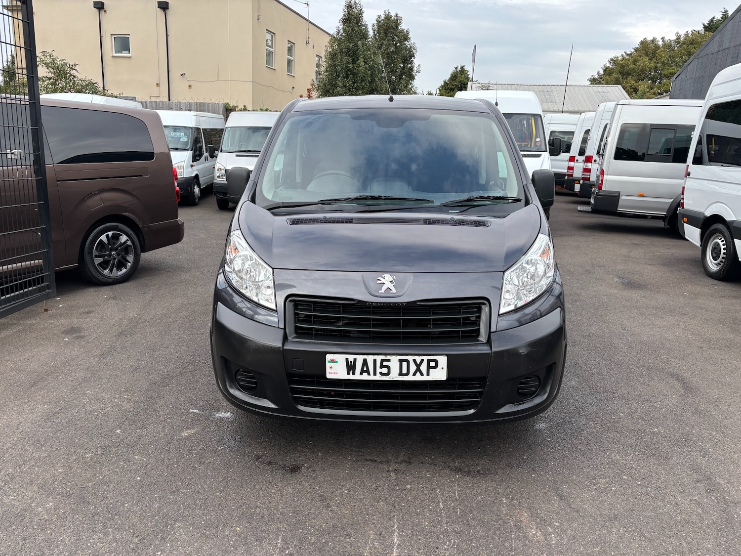 Used Peugeot Expert Tepee 2015 for sale - 76096651: Photo 3
