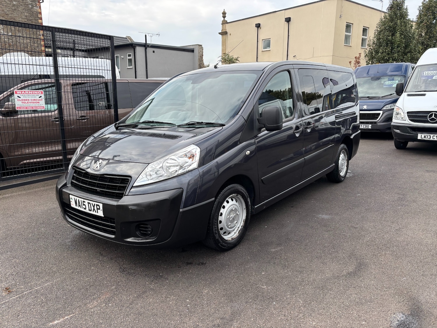 Used Peugeot Expert Tepee 2015 for sale - 76096651: Photo 4