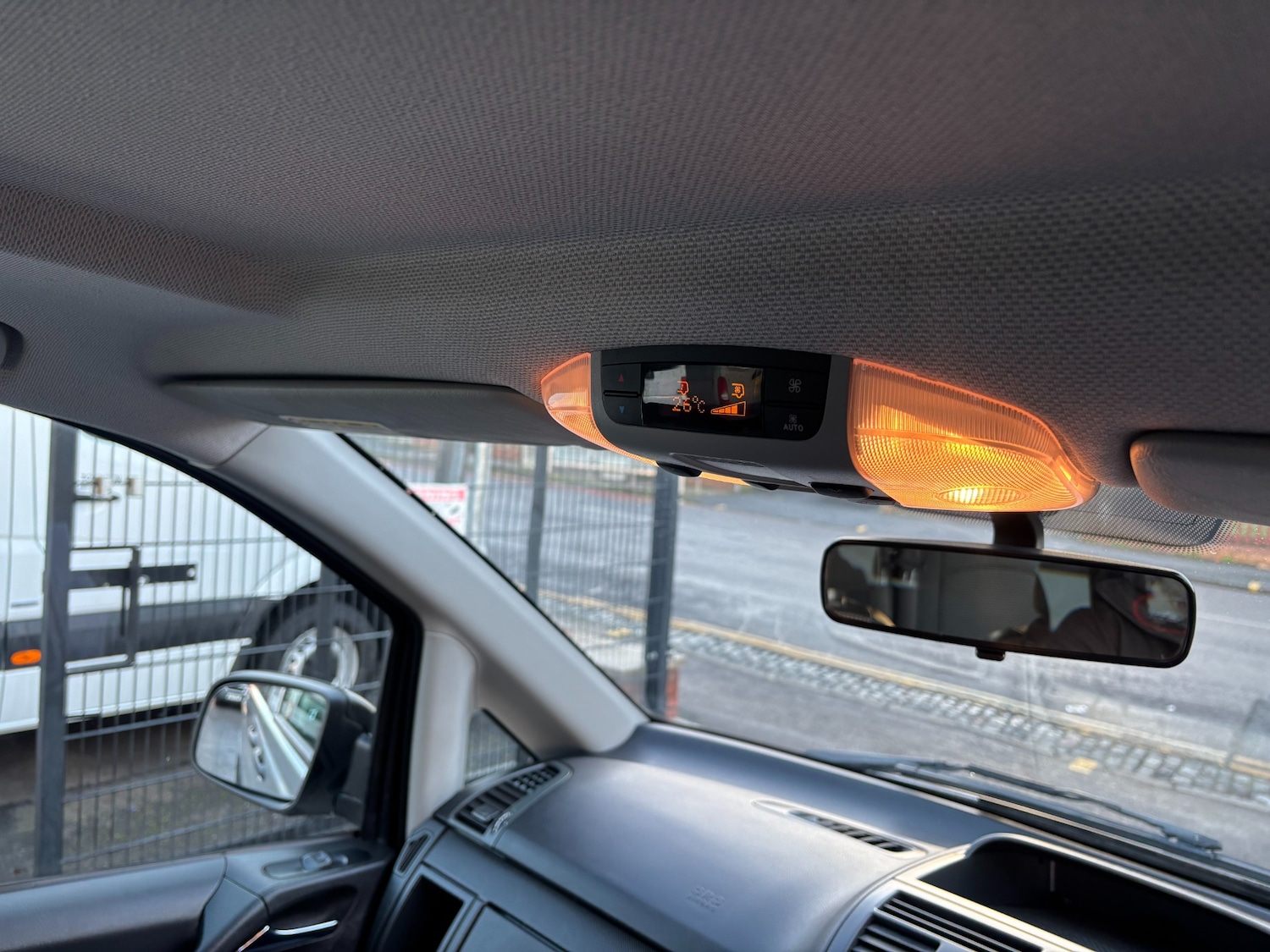 Used Mercedes-Benz Vito 2014 for sale - 77005564: Photo 19