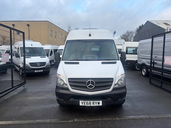 Used Mercedes-Benz Sprinter 2018 for sale - 77445515: Photo