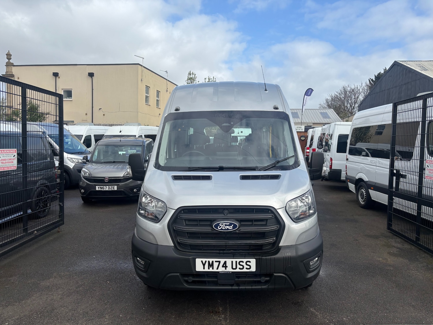Used Ford Transit 2024 for sale - 78089145: Photo 2