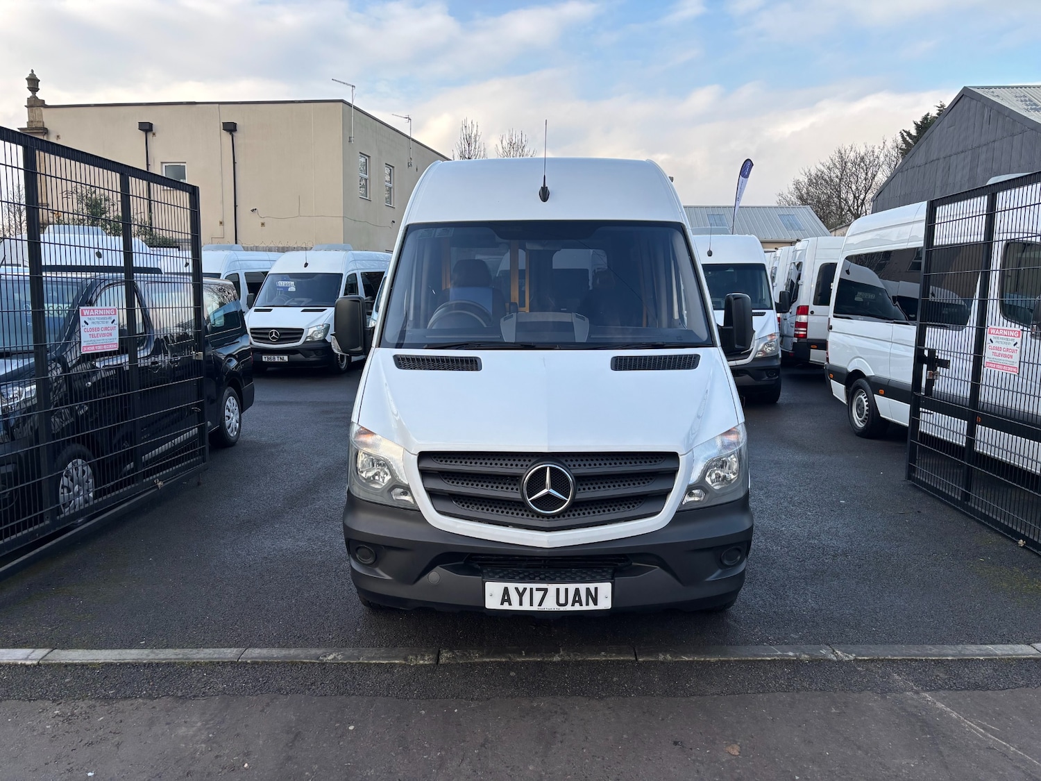 Used Mercedes-Benz Sprinter 2017 for sale - 77821585: Photo 2