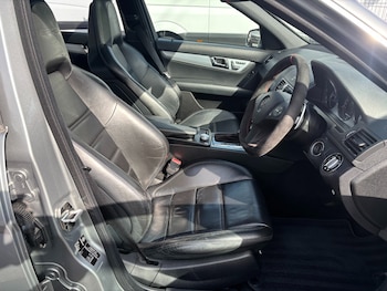 Used Mercedes-Benz C-Class 2008 for sale - 76008409: Photo 2