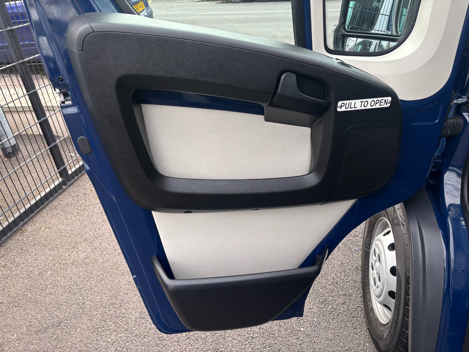 Vehicle 29
