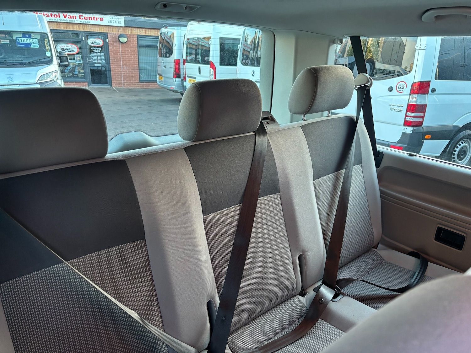 Used Volkswagen Transporter Shuttle 2012 for sale - 78216061: Photo 11