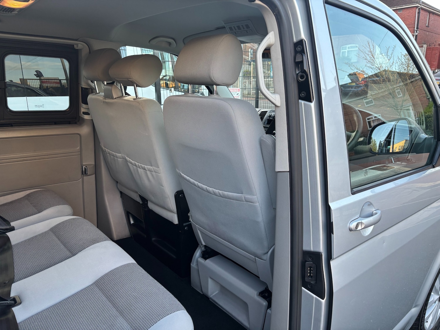 Used Volkswagen Transporter Shuttle 2012 for sale - 78216061: Photo 8