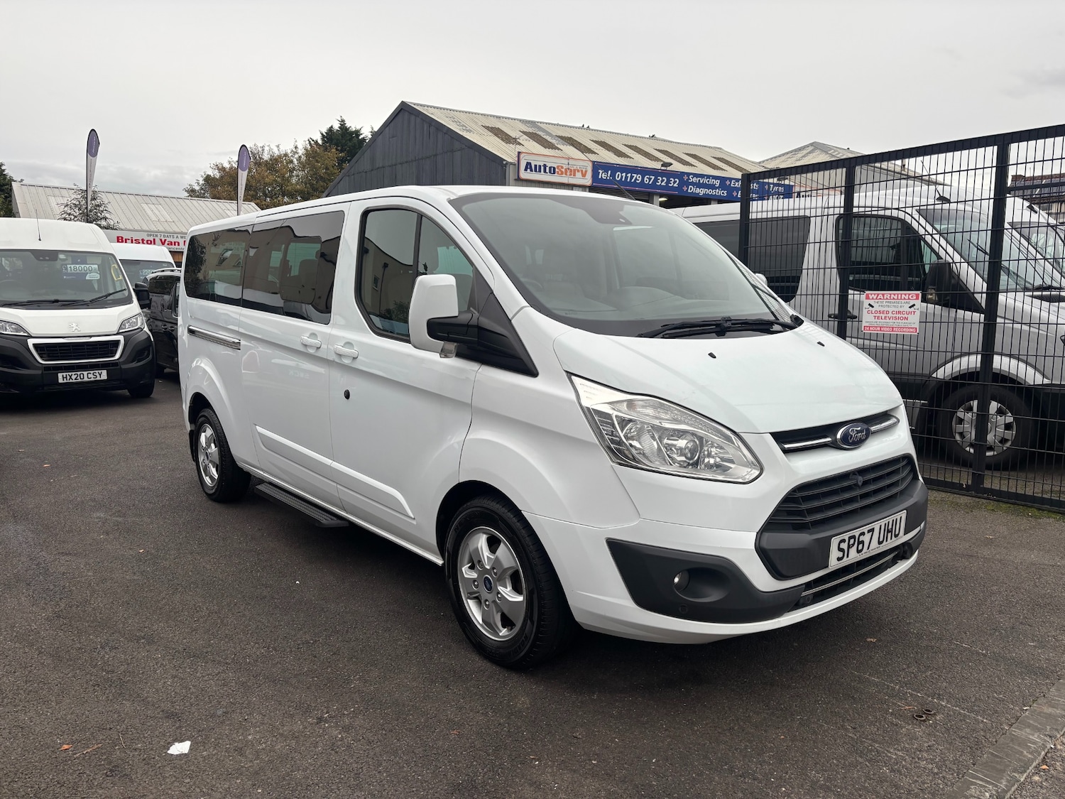 Used Ford Tourneo Custom 2017 for sale - 76344717: Photo 1