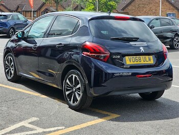 Used Peugeot 208 2018 for sale - 78776514: Photo