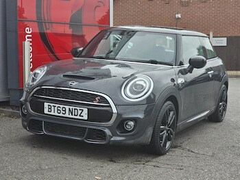 Used MINI Hatch 2019 for sale - 75616342: Photo