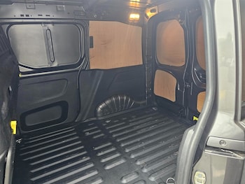 Used Vauxhall Combo 2018 for sale - 79240782: Photo