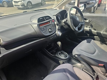 Used Honda Jazz 2014 for sale - 79197963: Photo
