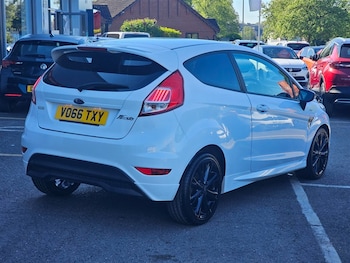 Used Ford Fiesta 2016 for sale - 78483546: Photo