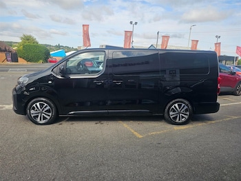 Used Peugeot e-Traveller 2025 for sale - 79283957: Photo