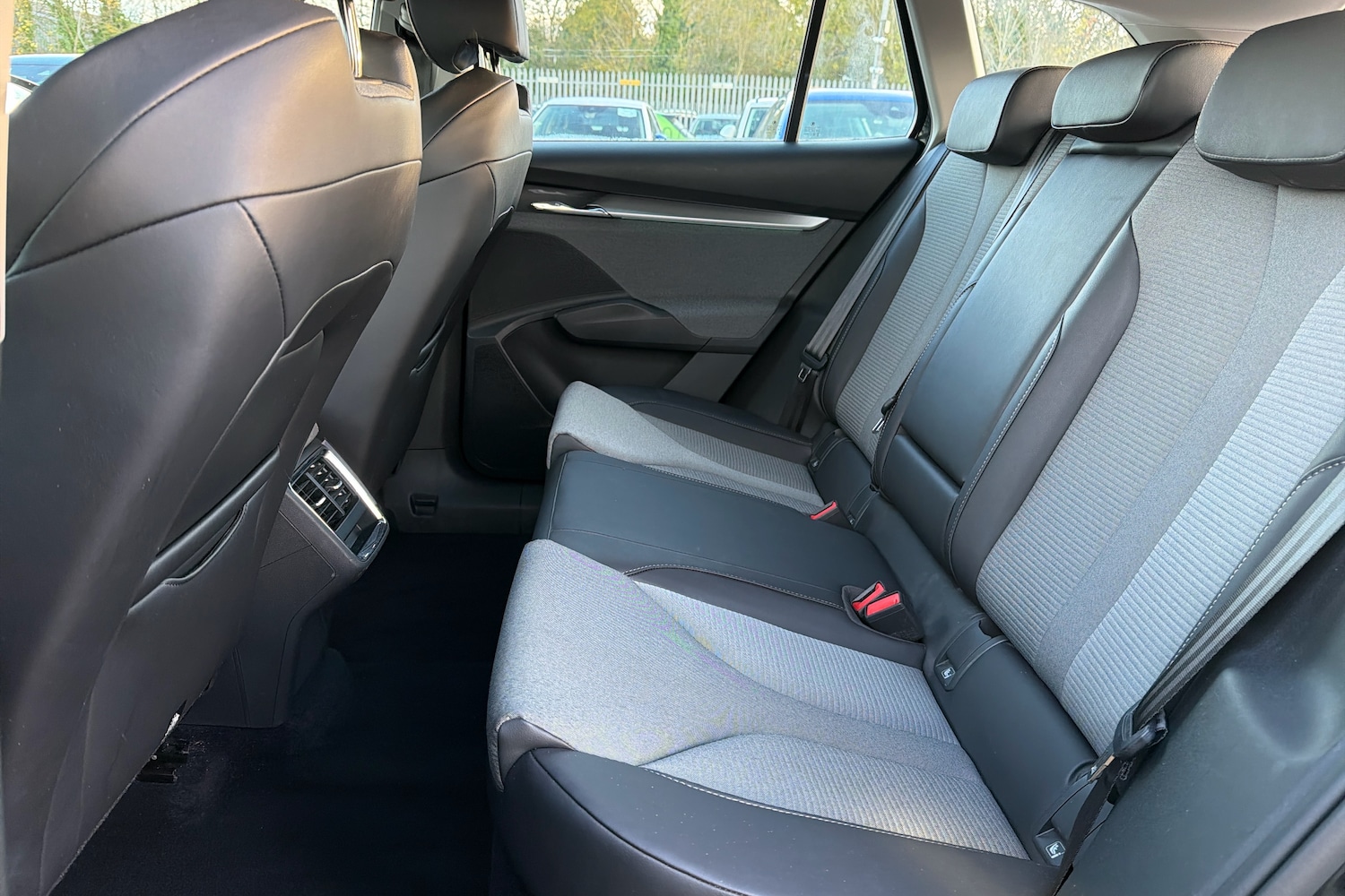 Used Skoda Enyaq 2022 for sale - 76675607: Photo 8