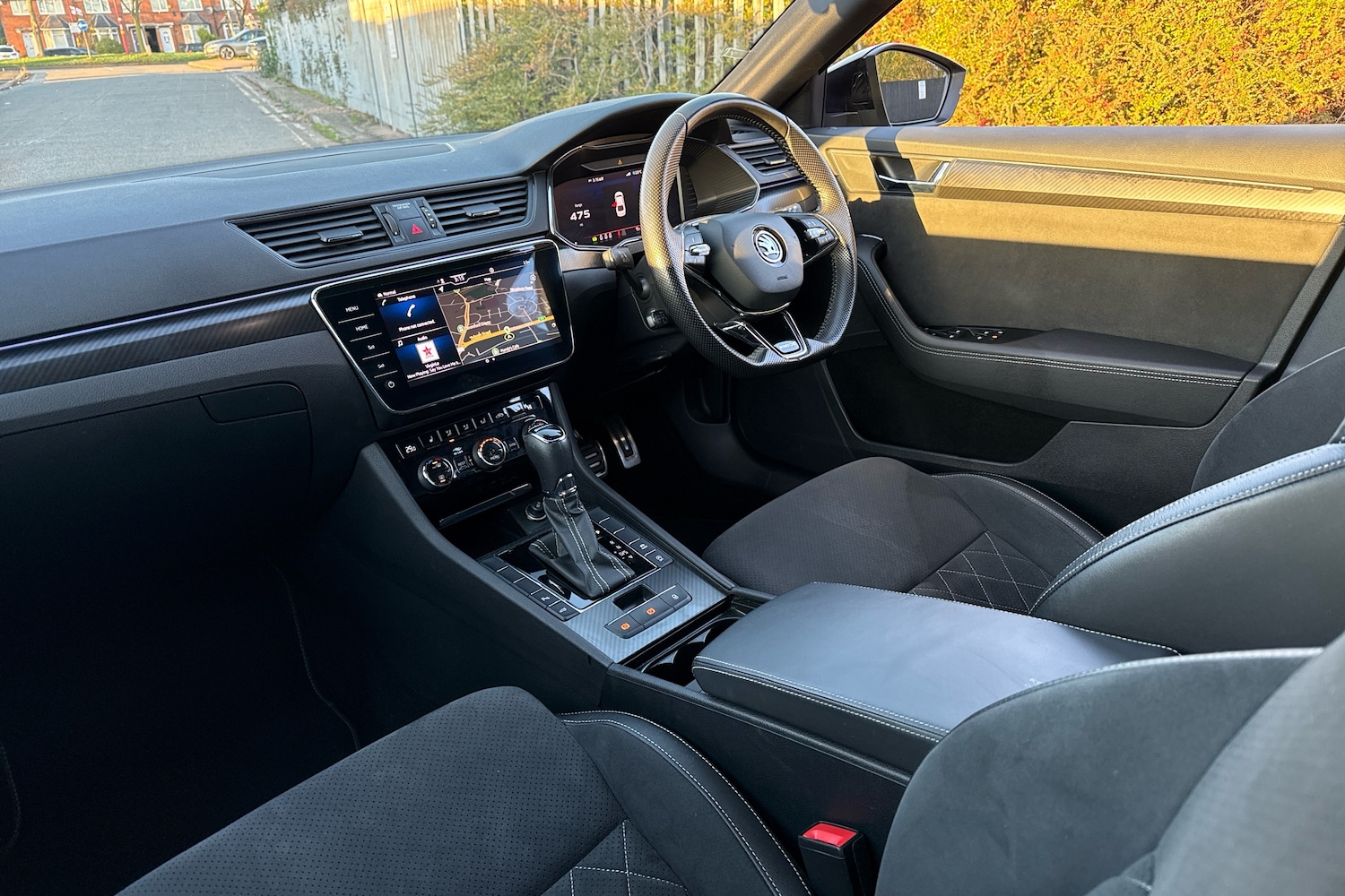 Used Skoda Superb 2024 for sale - 77770879: Photo 2