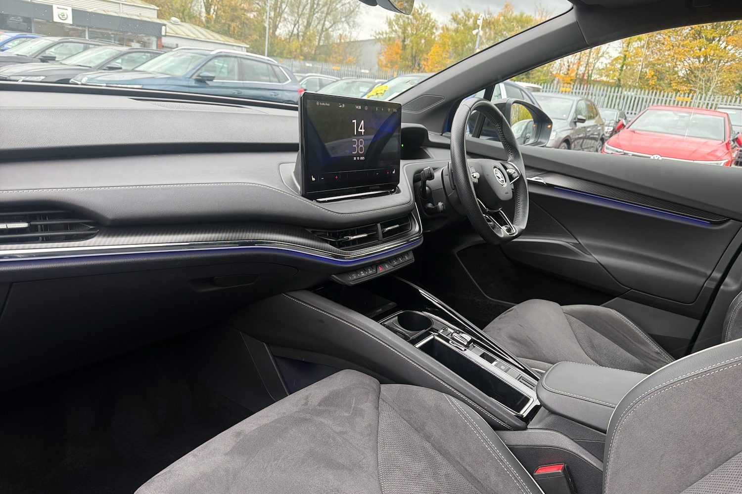 Used Skoda Enyaq 2023 for sale - 76676184: Photo 2