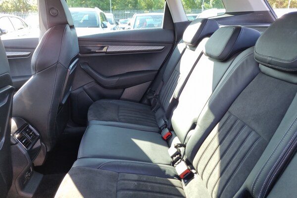 Used Skoda Karoq 2022 for sale - 76302049: Photo 8