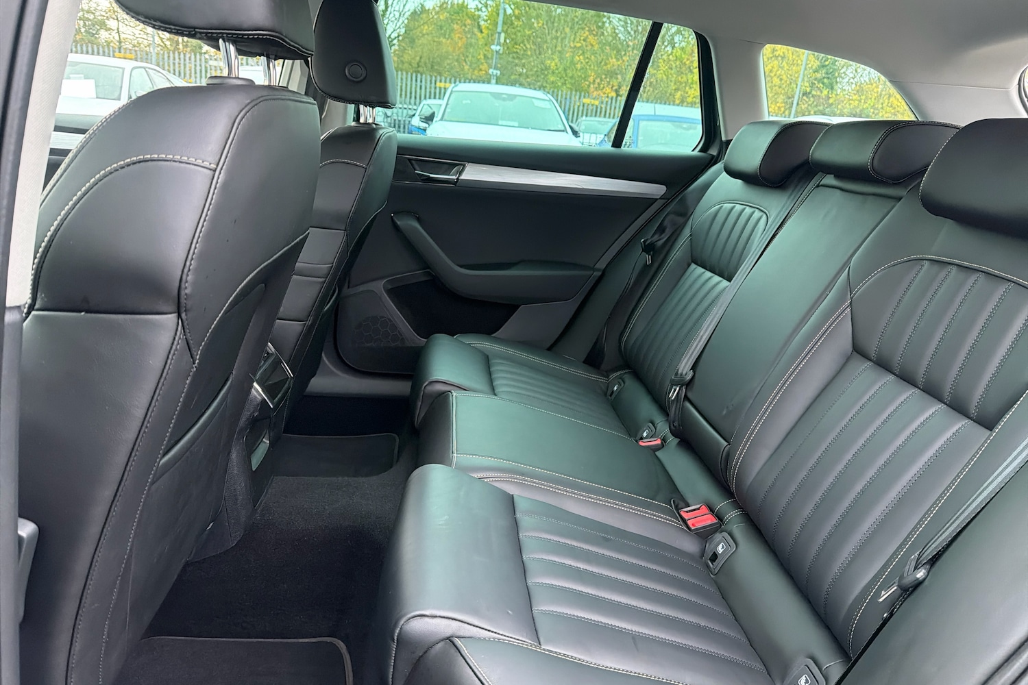 Used Skoda Superb 2023 for sale - 76676035: Photo 8