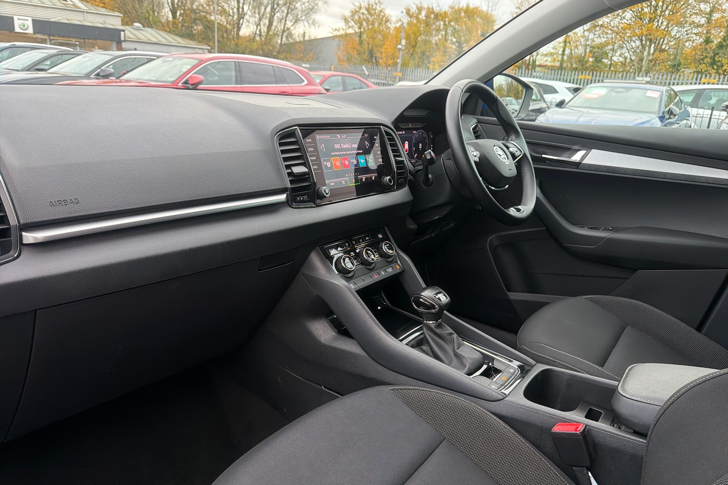 Used Skoda Karoq 2022 for sale - 76675692: Photo 2