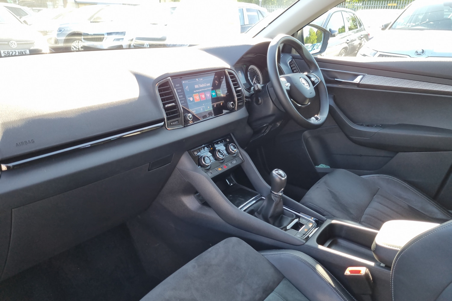 Used Skoda Karoq 2022 for sale - 76458678: Photo 2