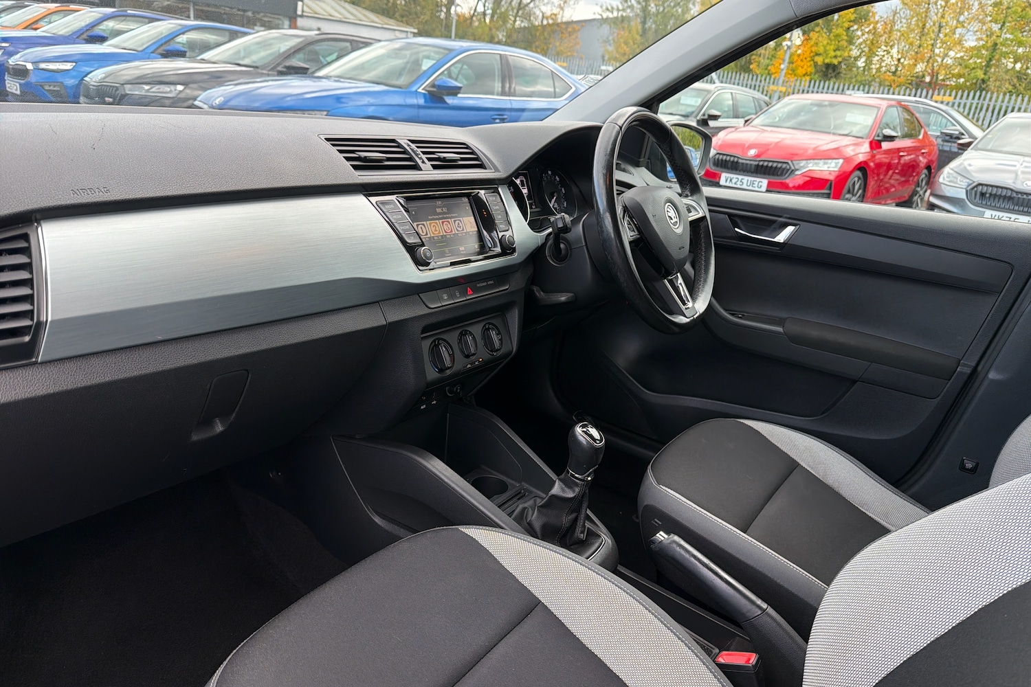 Used Skoda Fabia 2016 for sale - 76315838: Photo 2