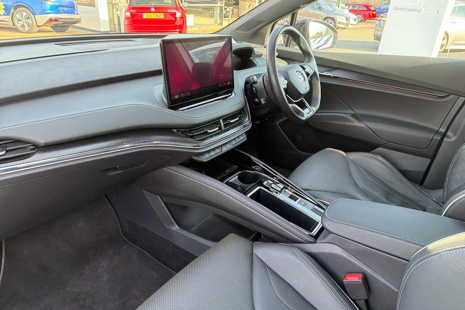 Used Skoda Enyaq 2024 for sale - 78036574: Photo 2