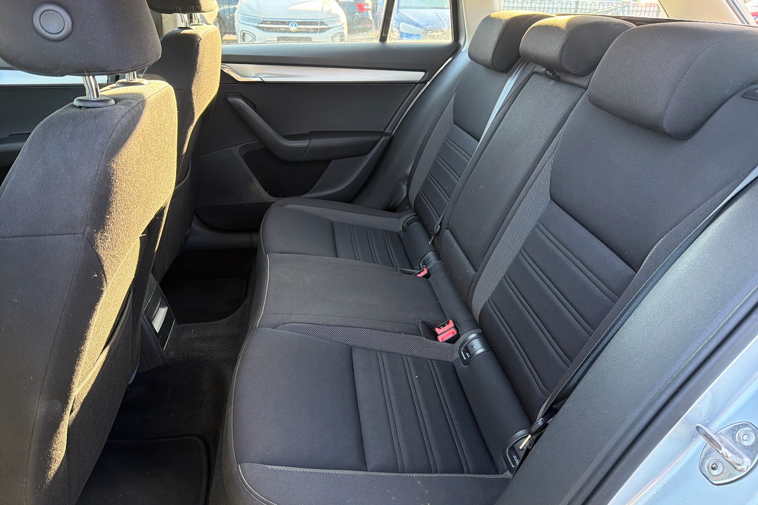 Used Skoda Octavia 2020 for sale - 76680901: Photo 8