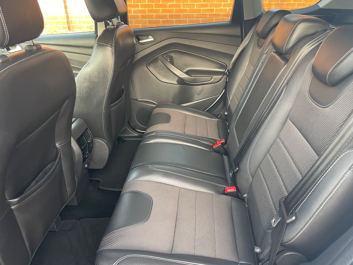 Used Ford Kuga 2015 for sale - 78077915: Photo 25