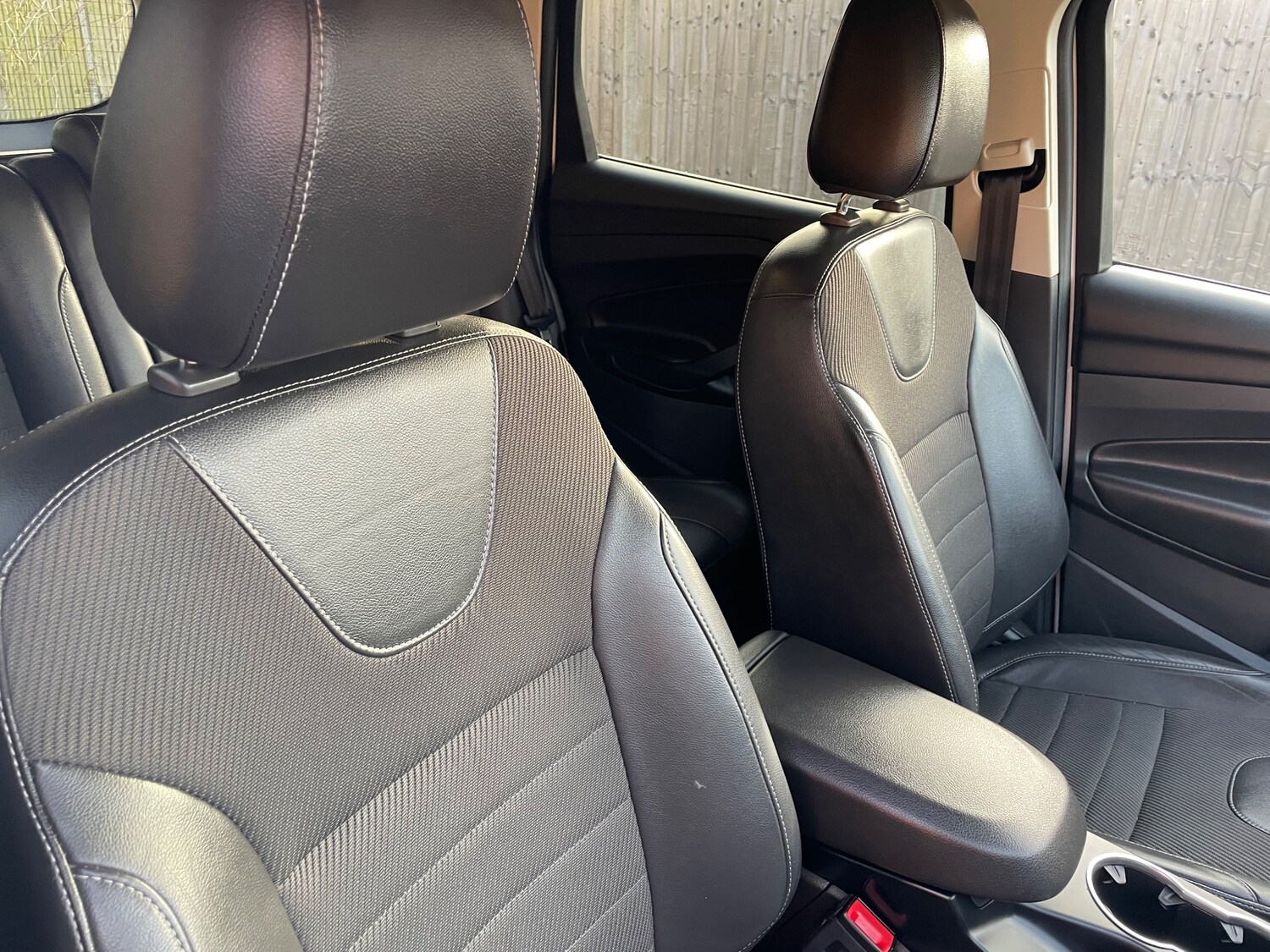 Used Ford Kuga 2015 for sale - 78077915: Photo 30