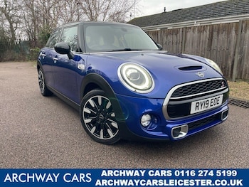 Used MINI Hatch 2019 for sale - 78077921: Photo