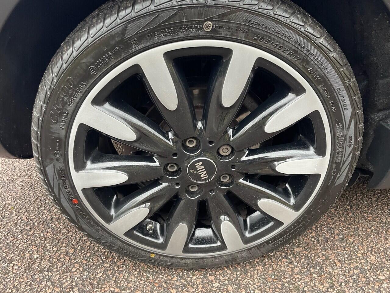 Used MINI Hatch 2019 for sale - 78077921: Photo 3