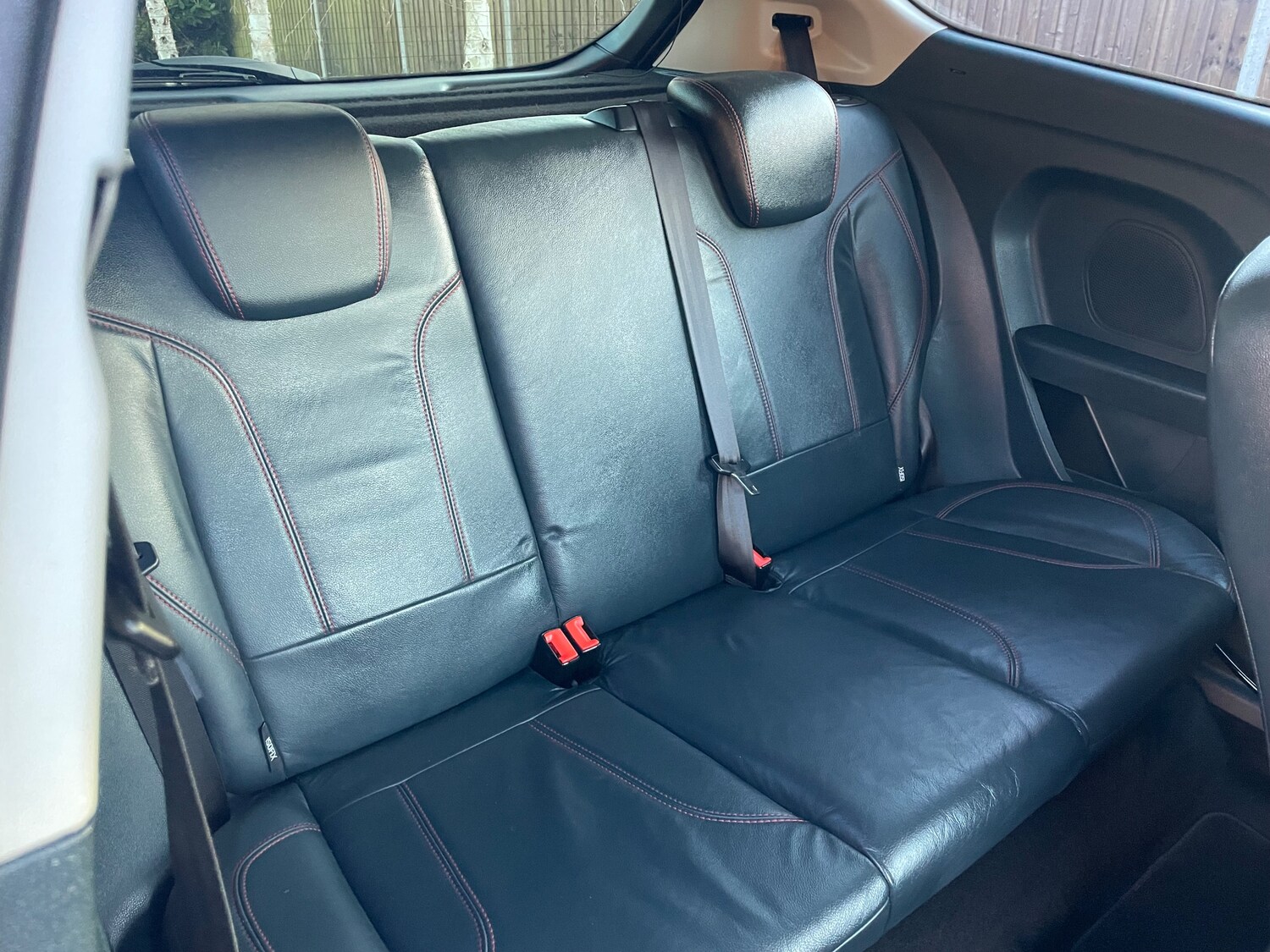 Used Ford Fiesta 2010 for sale - 78077913: Photo 25