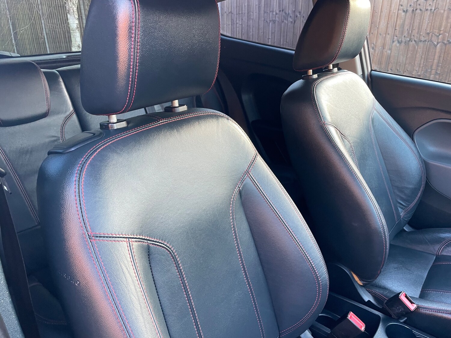 Used Ford Fiesta 2010 for sale - 78077913: Photo 26