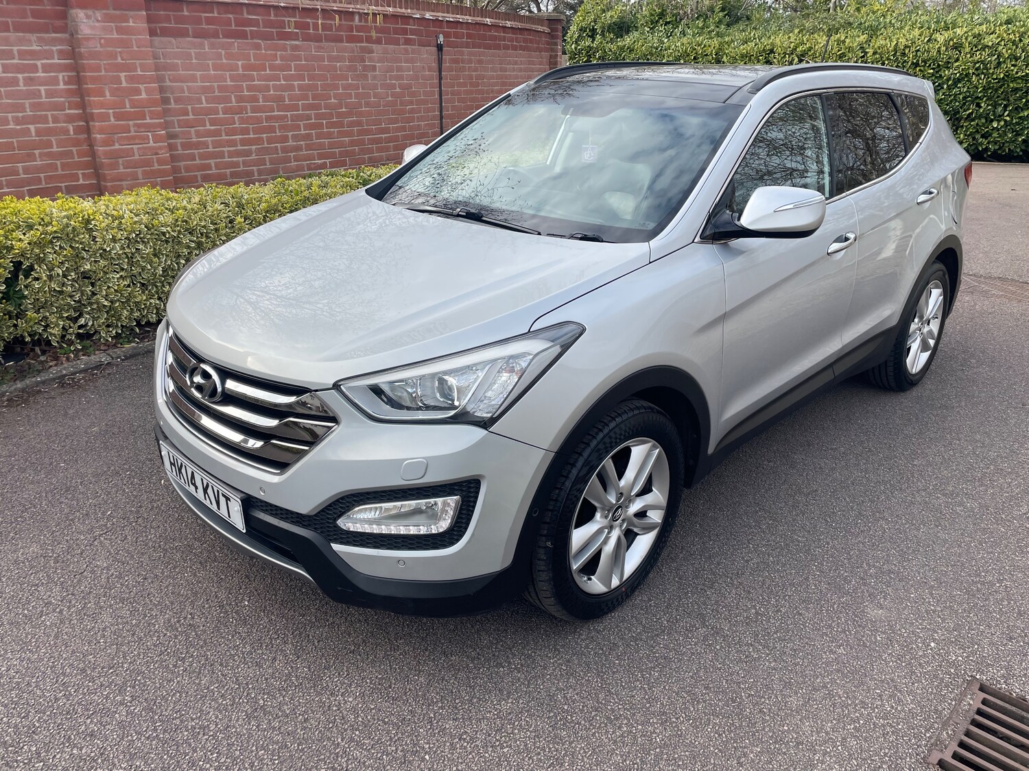 Used Hyundai Santa Fe 2014 for sale - 78077917: Photo 11