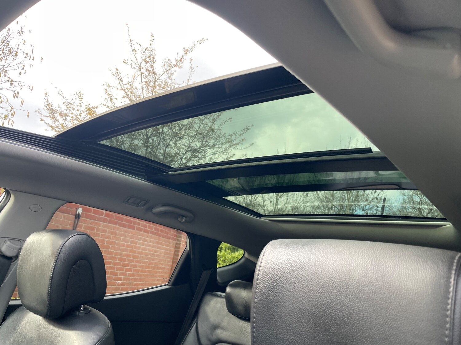 Used Hyundai Santa Fe 2014 for sale - 78077917: Photo 21