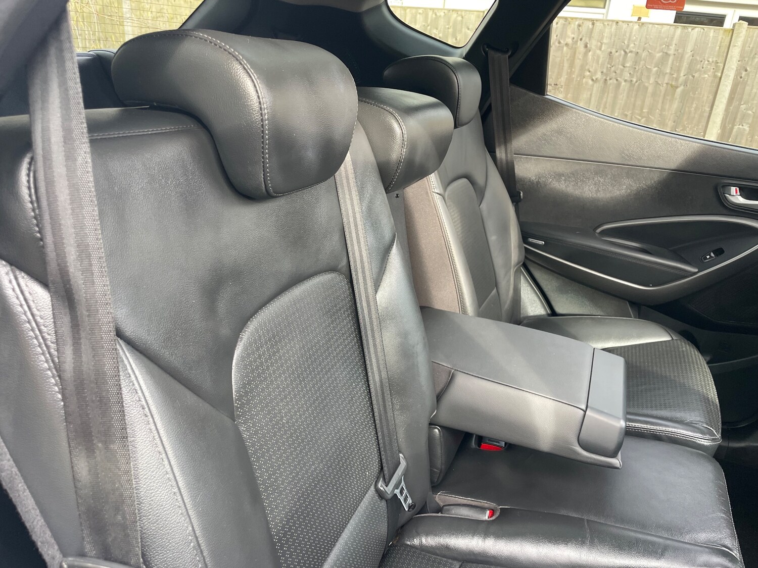 Used Hyundai Santa Fe 2014 for sale - 78077917: Photo 32