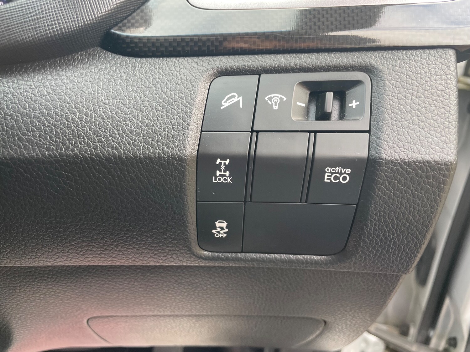 Used Hyundai Santa Fe 2014 for sale - 78077917: Photo 37