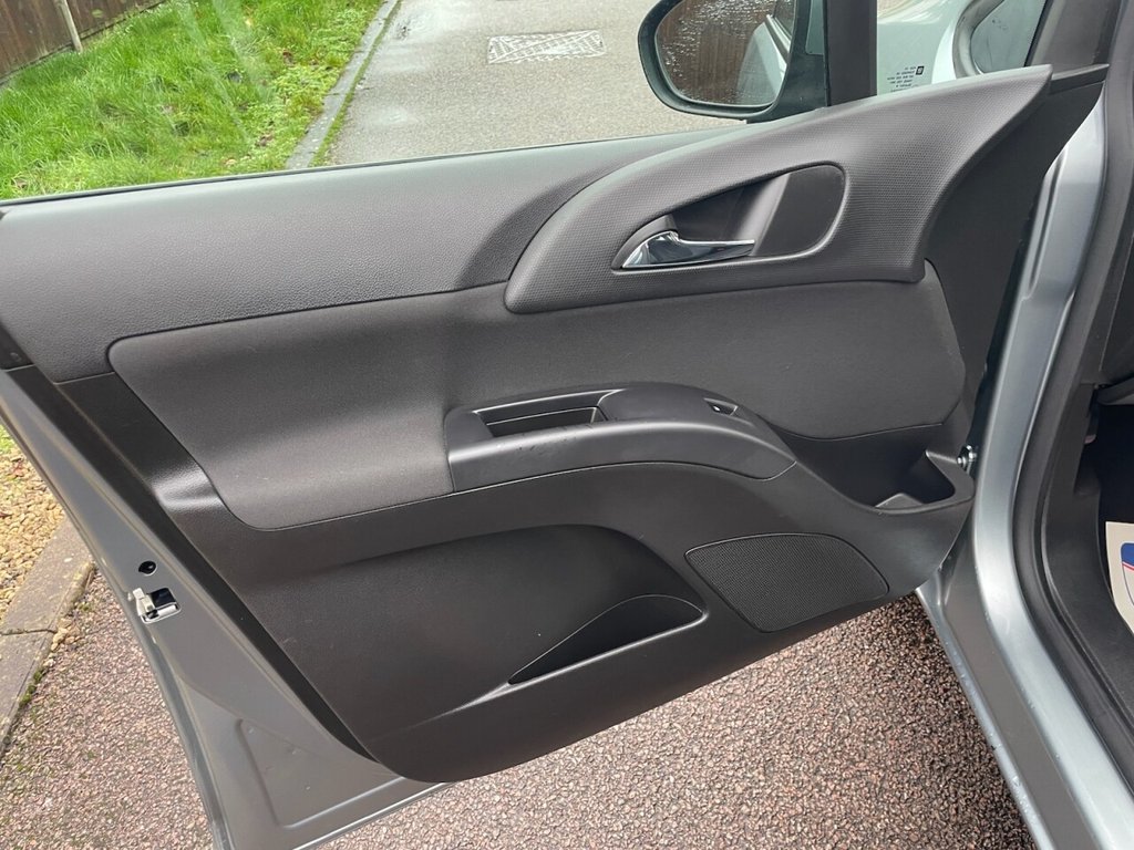 Used Vauxhall Meriva 2012 for sale - 77451762: Photo 24