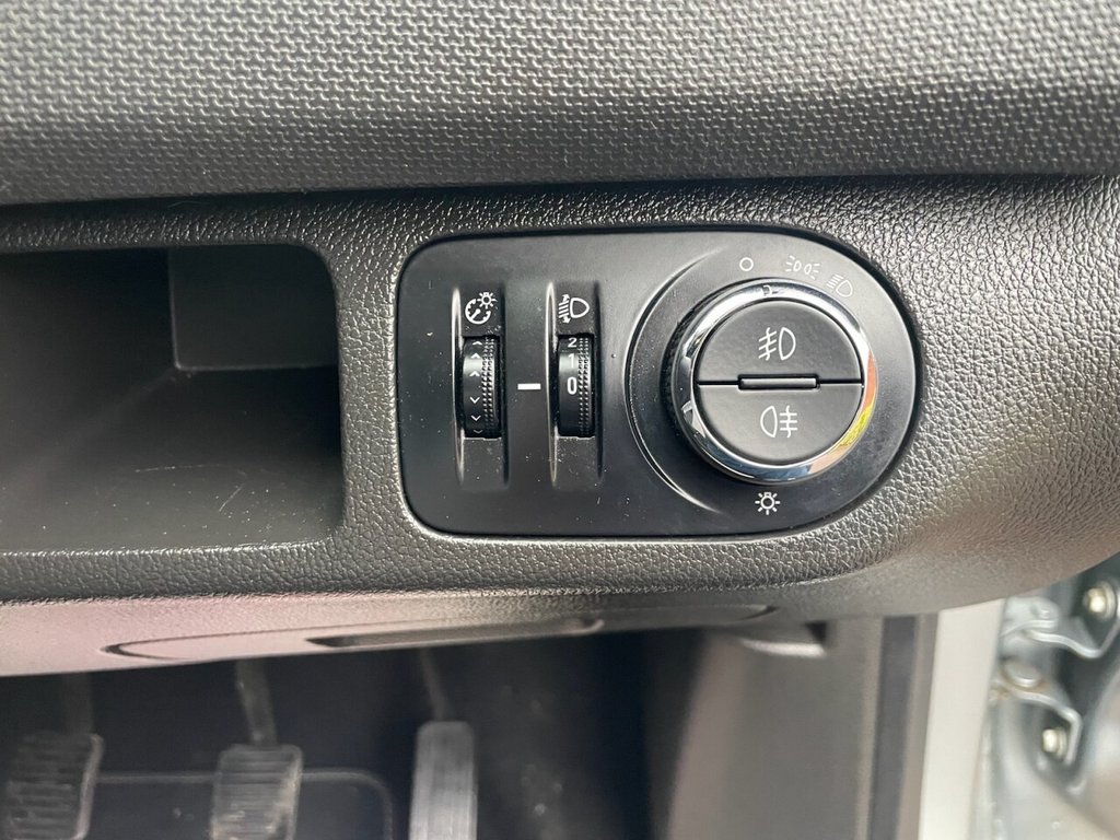 Used Vauxhall Meriva 2012 for sale - 77451762: Photo 31