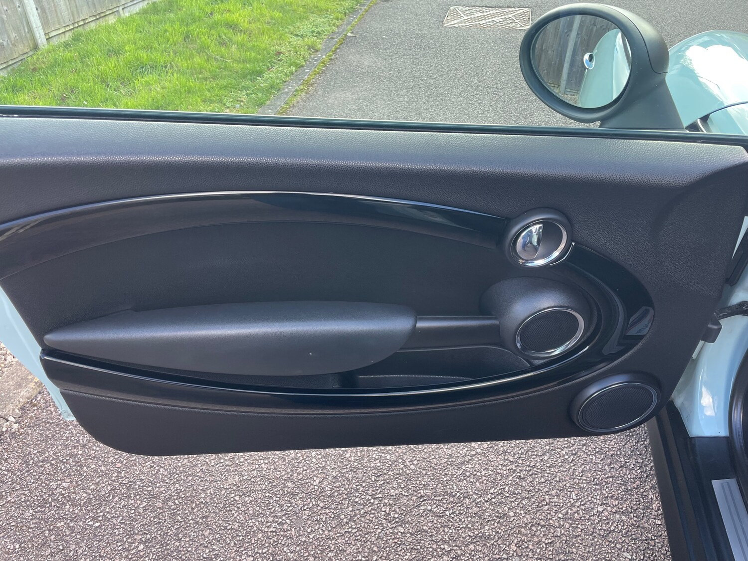 Used MINI Convertible 2013 for sale - 78077922: Photo 28