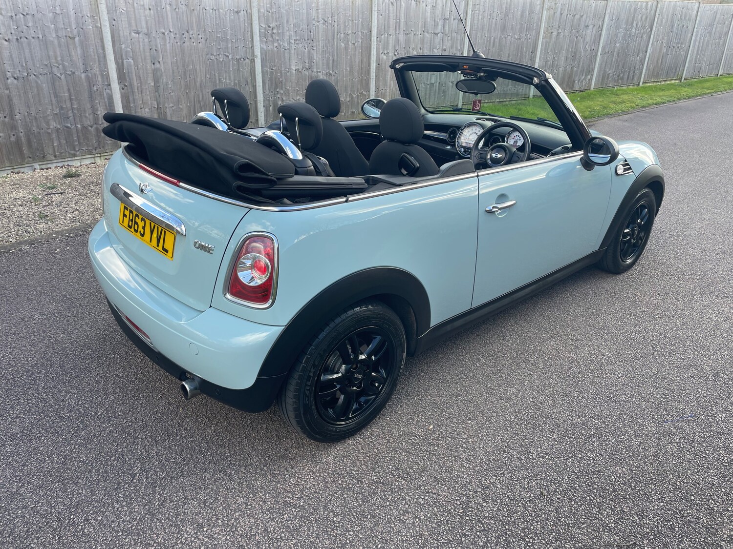 Used MINI Convertible 2013 for sale - 78077922: Photo 8