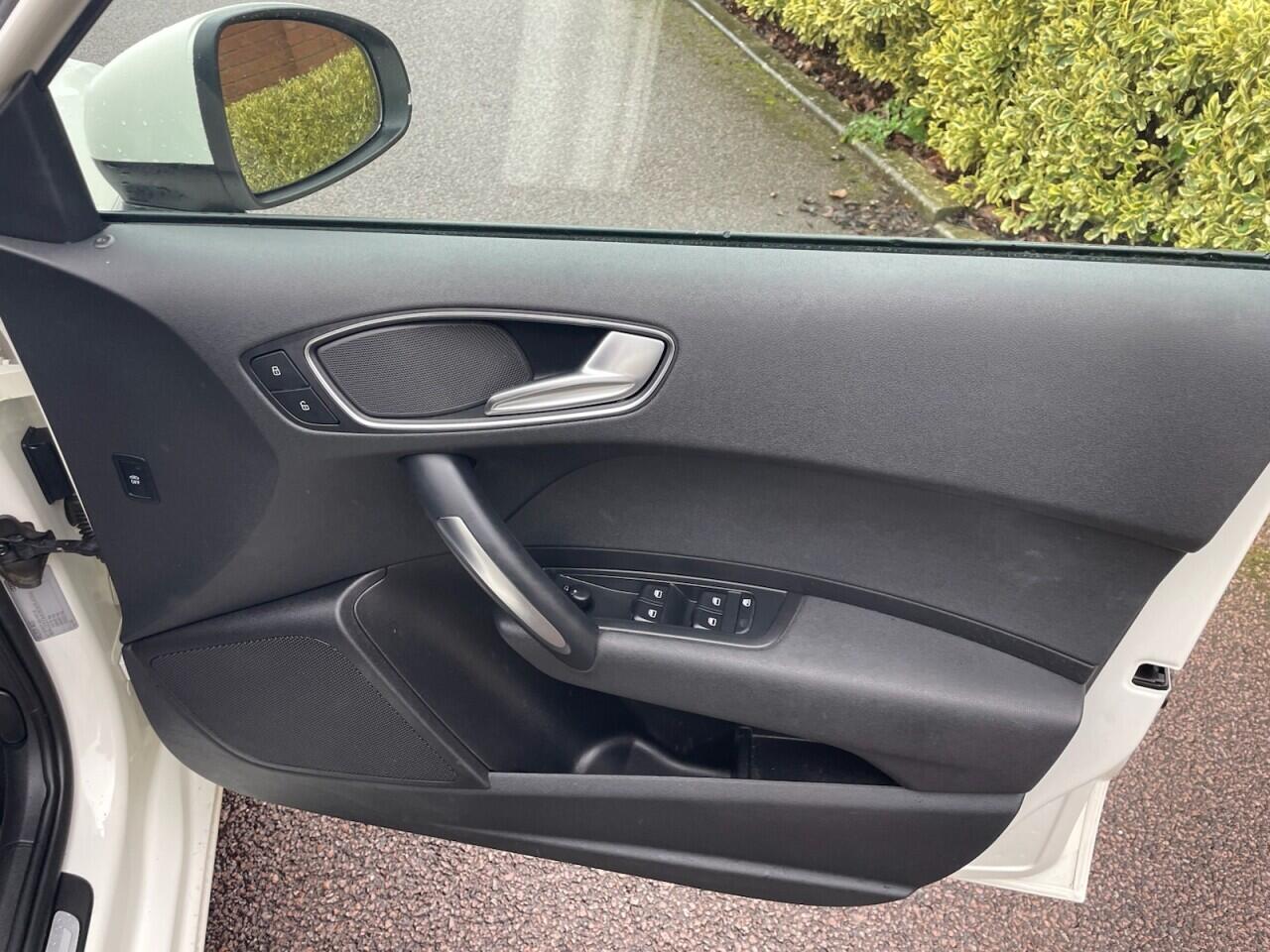 Used Audi A1 2013 for sale - 78077905: Photo 27