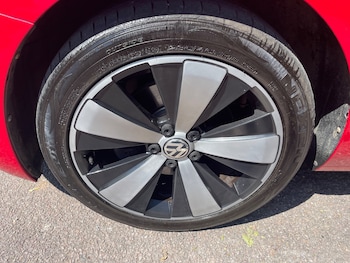 Used Volkswagen Beetle 2014 for sale - 79222602: Photo
