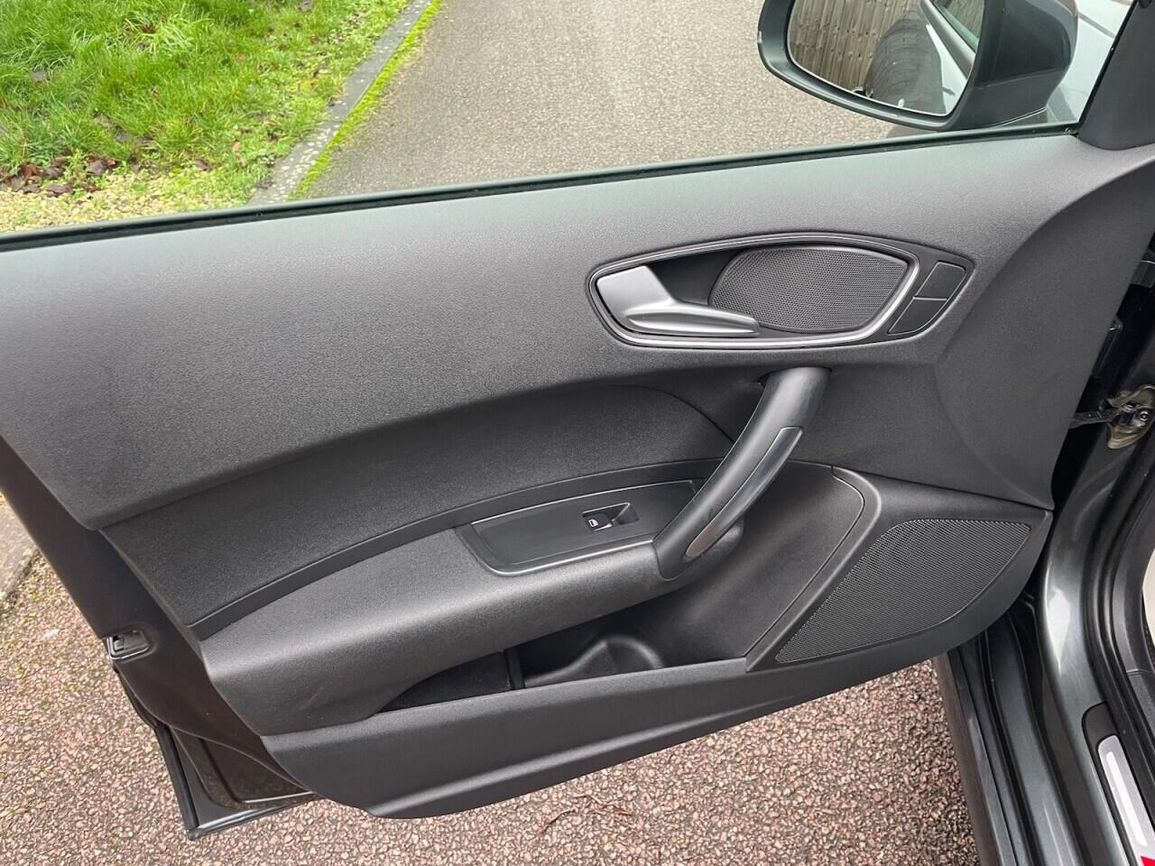 Used Audi A1 2013 for sale - 78077906: Photo 21