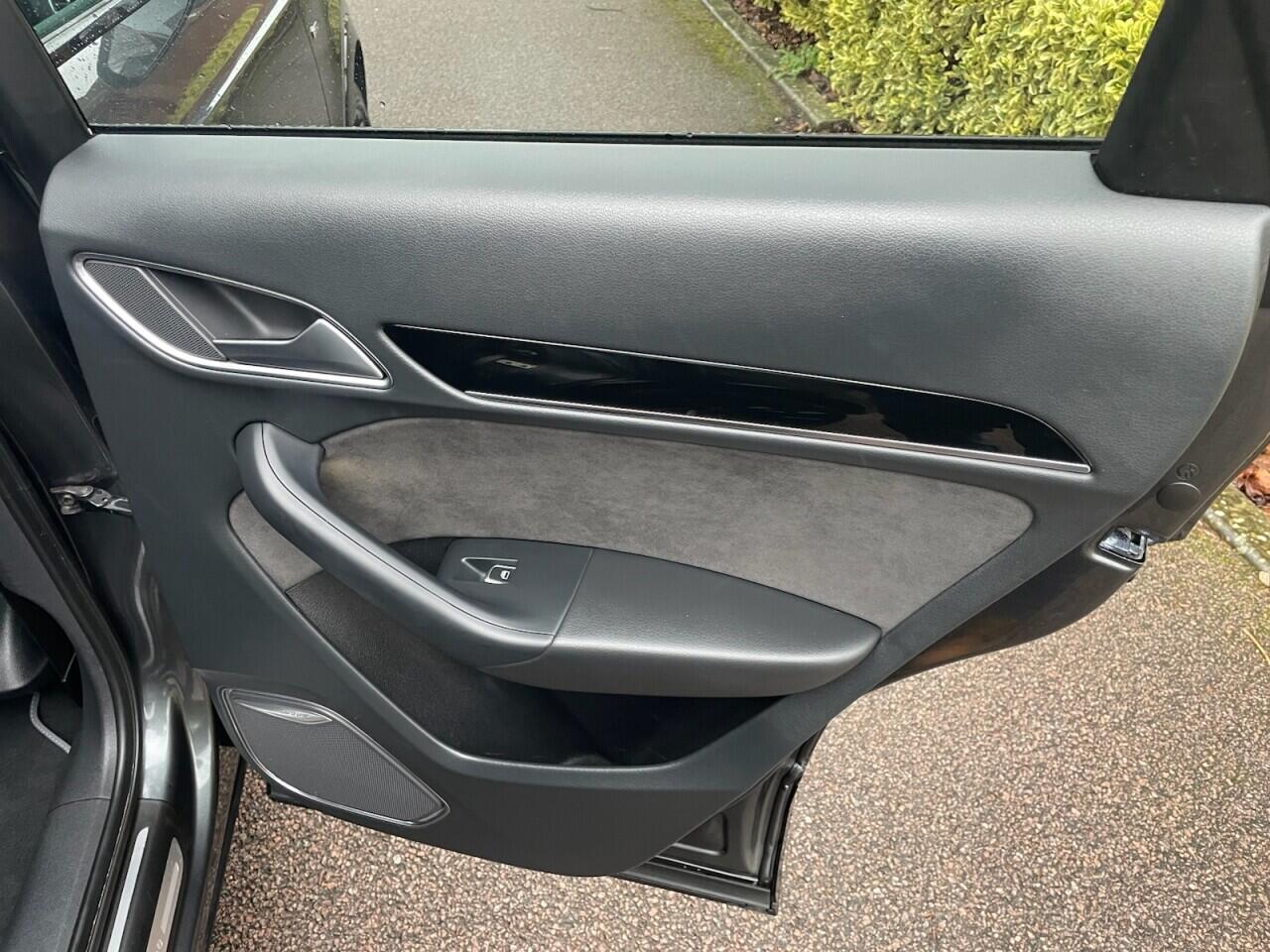 Used Audi Q3 2017 for sale - 78077907: Photo 29