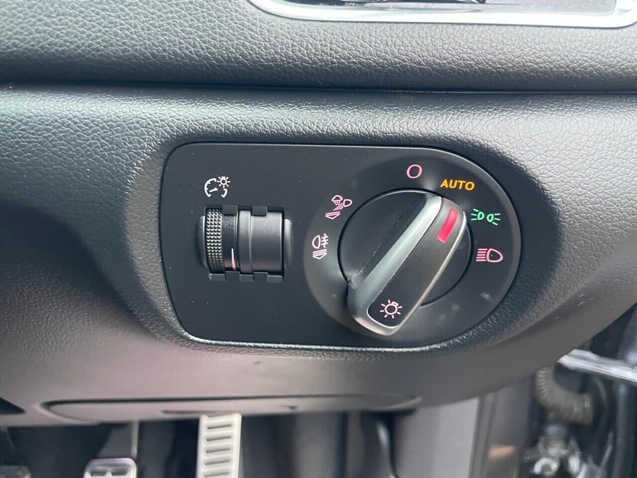 Used Audi Q3 2017 for sale - 78077907: Photo 35