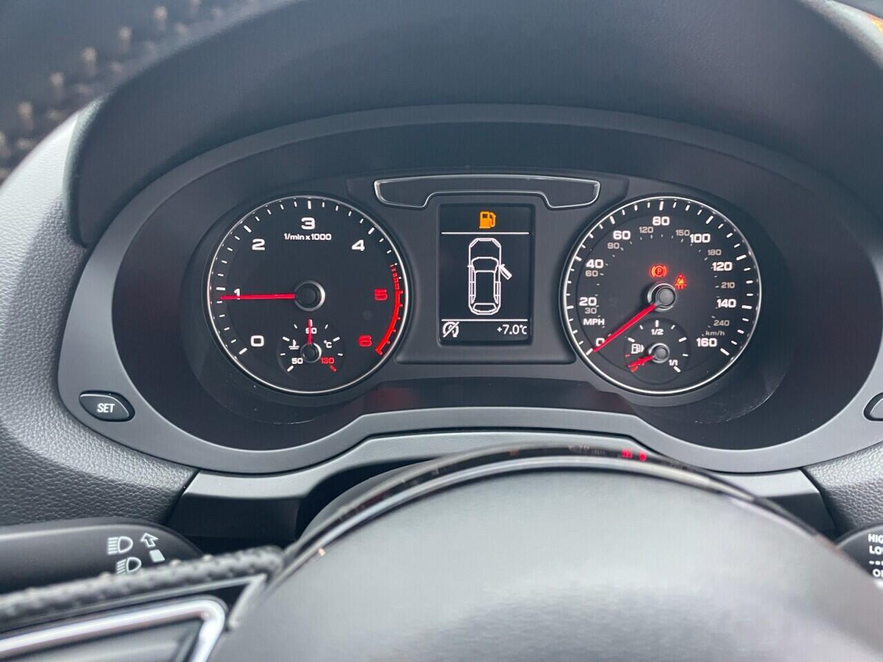 Used Audi Q3 2017 for sale - 78077907: Photo 37